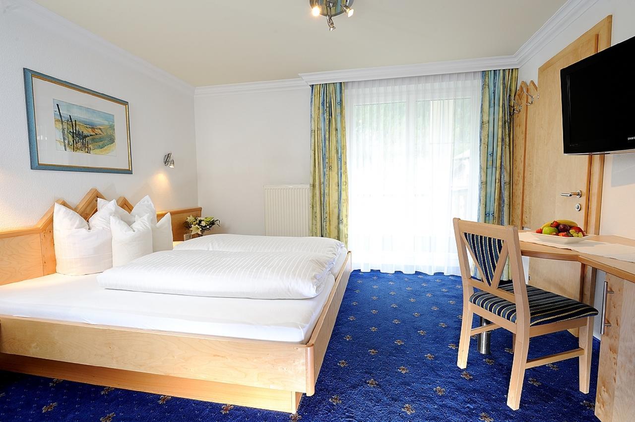 Hotel Garni Valülla Ischgl Kültér fotó